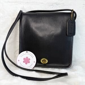 Vintage Coach Compact 9620 Black United States Crossbody Bag